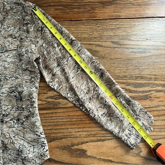 Chico's Button Front Blouse Silk Rayon Blend Snake Skin Print Women’s Sz S (0) - Picture 7 of 7